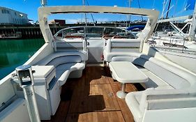 Une Nuit Atypique Sur Un Bateau Linge Et Menage Inclus - Boat Paradise La Rochelle